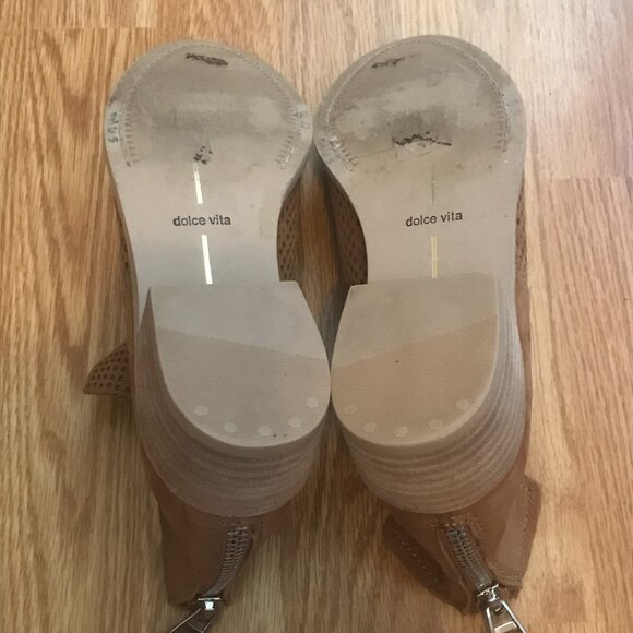 Dolce Vita Tan Perforated Leather Ankle Boots Boho Western Booties Size 8 - Picture 9 of 11